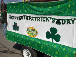 st pattys day parade decorations