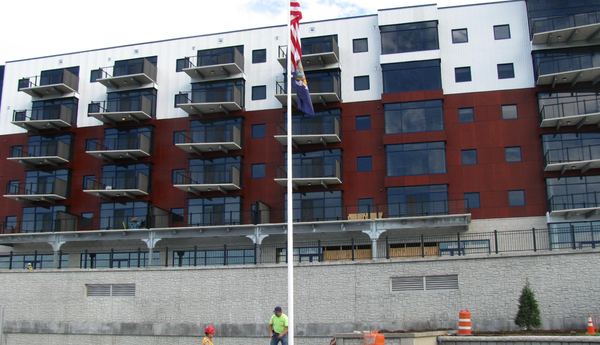 Fiberglass Commercial Flagpoles