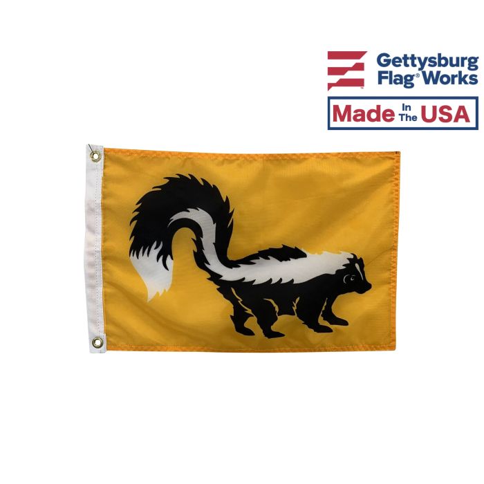 Skunk Flag - 12x18"