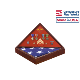 Memorial Case "Heritage" Walnut Open