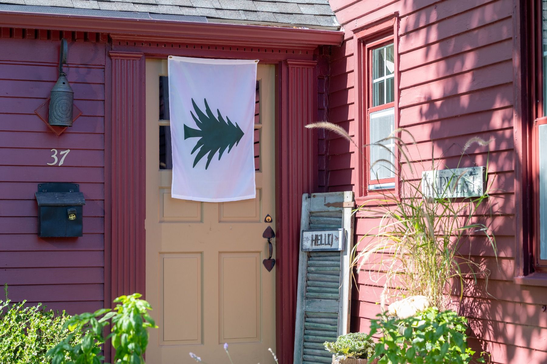 Massachusetts maritime ensign